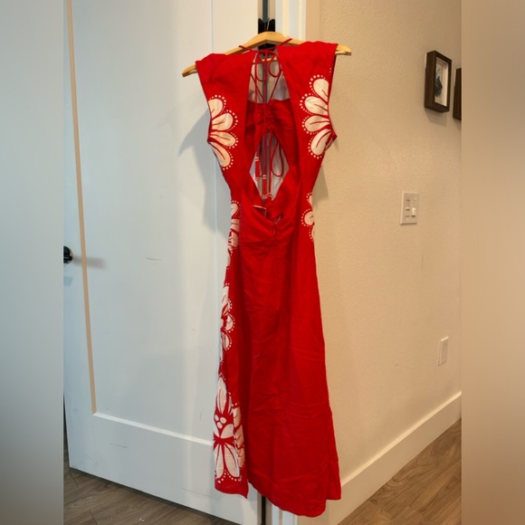 FARM RIO Red Ainika Shell Lenzing™ Ecovero™ Euroflax™ Midi Dress - Picture 6 of 8